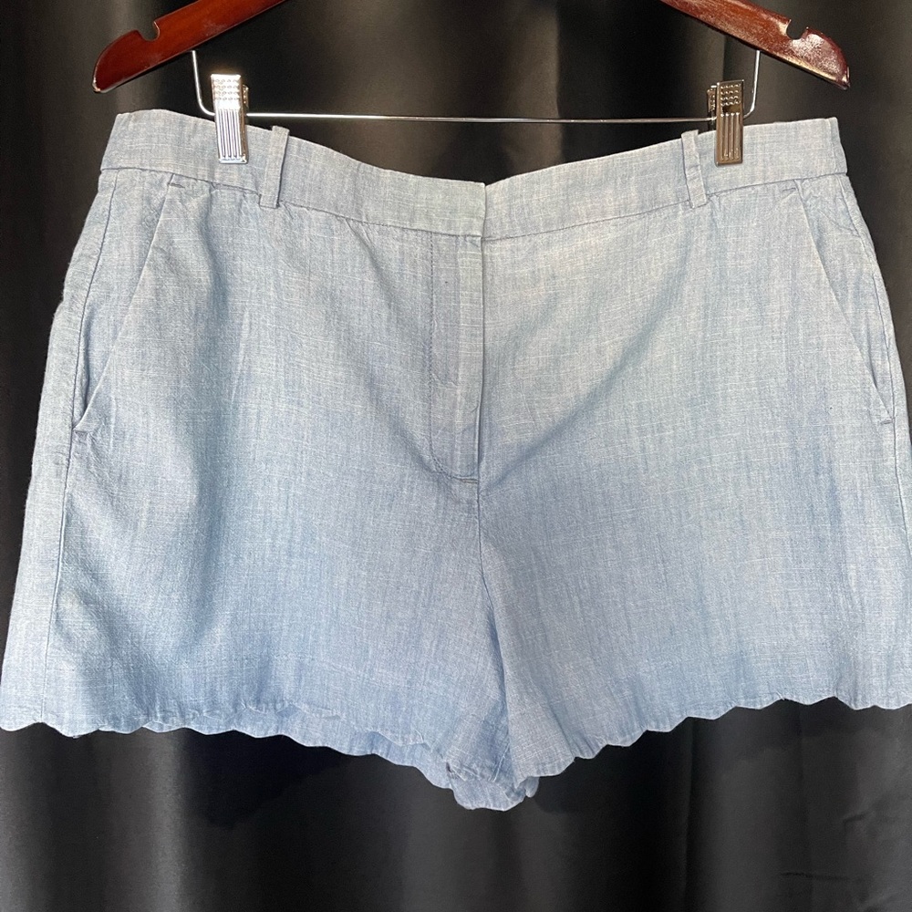 Women's J. Crew Light Blue Linen Shorts - Picture 3 of 6